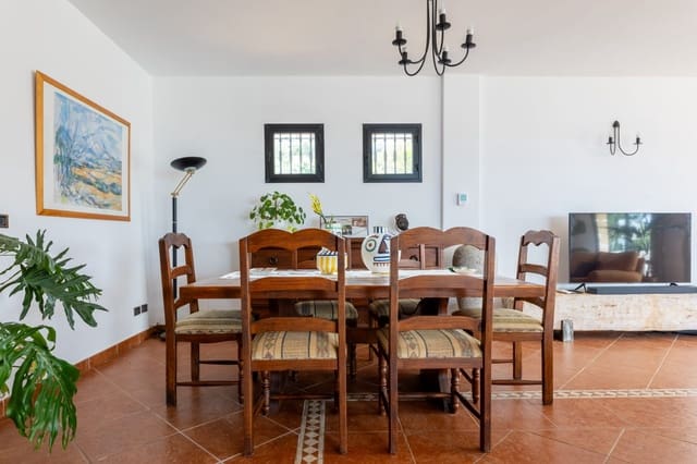 3 soverom Villa til salgs i El Sauzal med garasje - € 825 000 (Ref: 9782080)