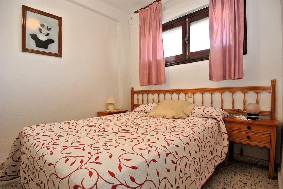 Apartamento de 2 habitaciones en Guardamar del Segura en venta con piscina - 165.000 € (Ref: 10022037)