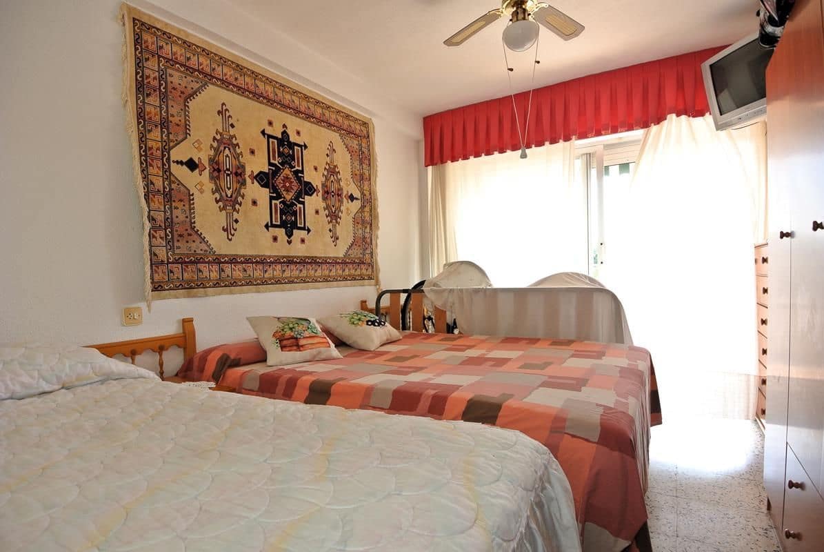 Apartamento de 2 habitaciones en Guardamar del Segura en venta con piscina - 165.000 € (Ref: 10022037)
