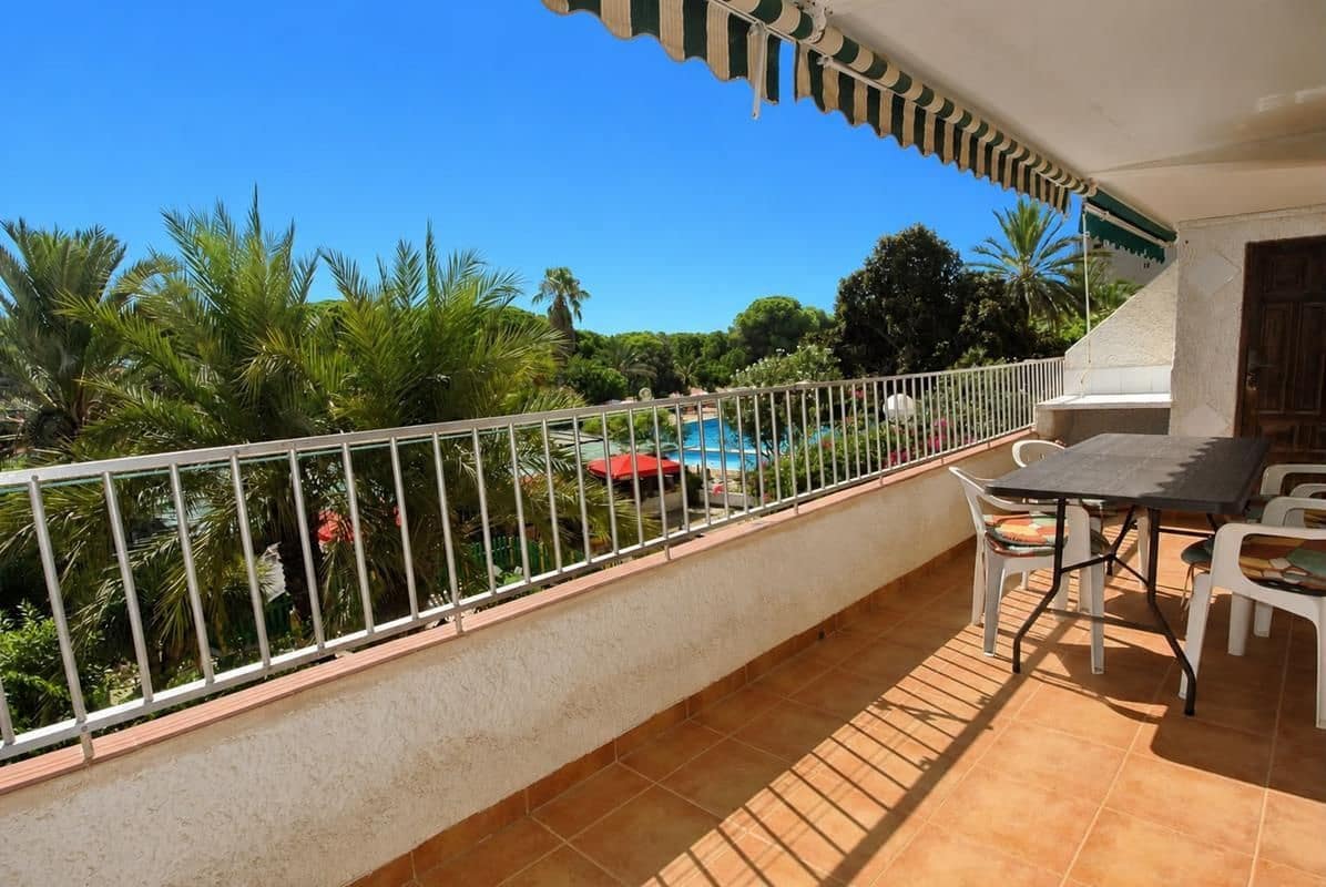 Apartamento de 2 habitaciones en Guardamar del Segura en venta con piscina - 165.000 € (Ref: 10022037)