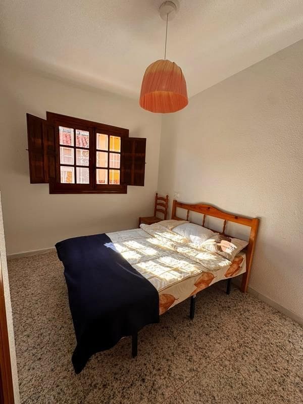 2 sovrum Semi-fristående Villa till salu i Torrevieja - 215 000 € (Ref: 10077645)
