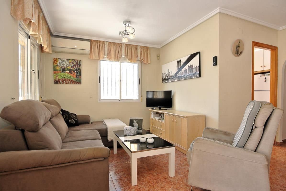 3 Zimmer Doppelhaus zu verkaufen in Torrevieja mit Pool Garage - 249.000 € (Ref: 10094229)