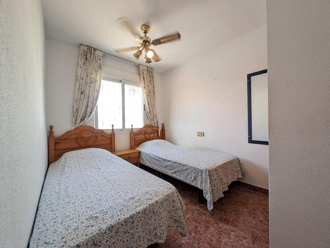 3 Zimmer Doppelhaus zu verkaufen in Torrevieja mit Pool Garage - 249.000 € (Ref: 10094229)