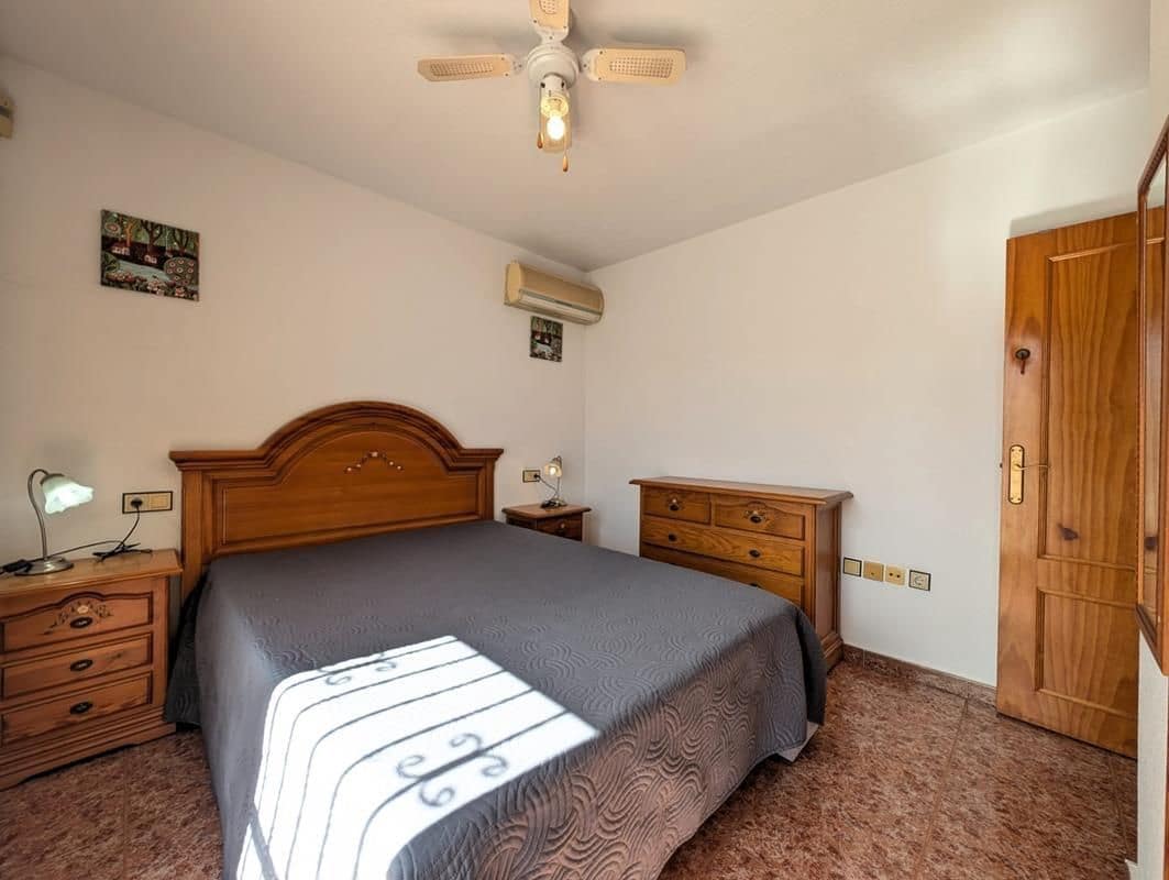 3 Zimmer Doppelhaus zu verkaufen in Torrevieja mit Pool Garage - 249.000 € (Ref: 10094229)