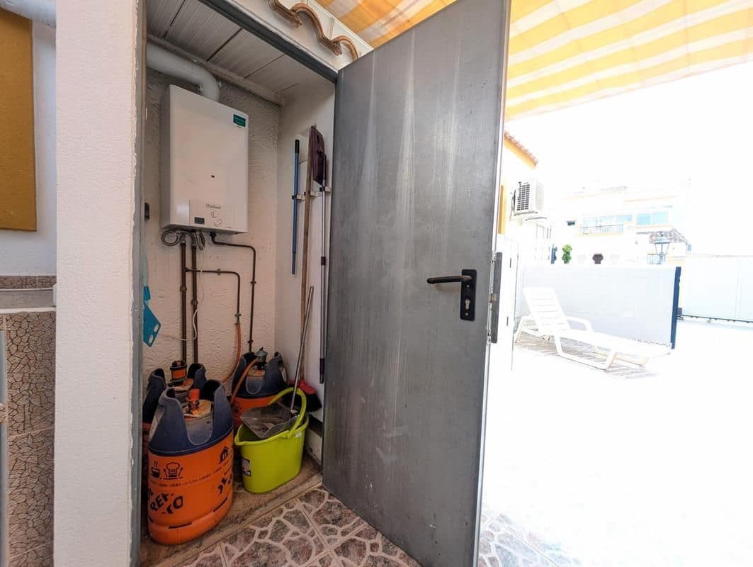3 Zimmer Doppelhaus zu verkaufen in Torrevieja mit Pool Garage - 249.000 € (Ref: 10094229)
