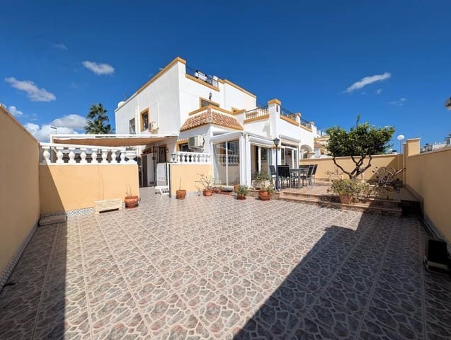 3 Zimmer Doppelhaus zu verkaufen in El Chaparral - La Siesta - La Torreta, Torrevieja mit Pool Garage - 249.000 € (Ref: 10094229)