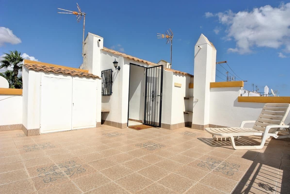 3 Zimmer Doppelhaus zu verkaufen in Torrevieja mit Pool Garage - 249.000 € (Ref: 10094229)