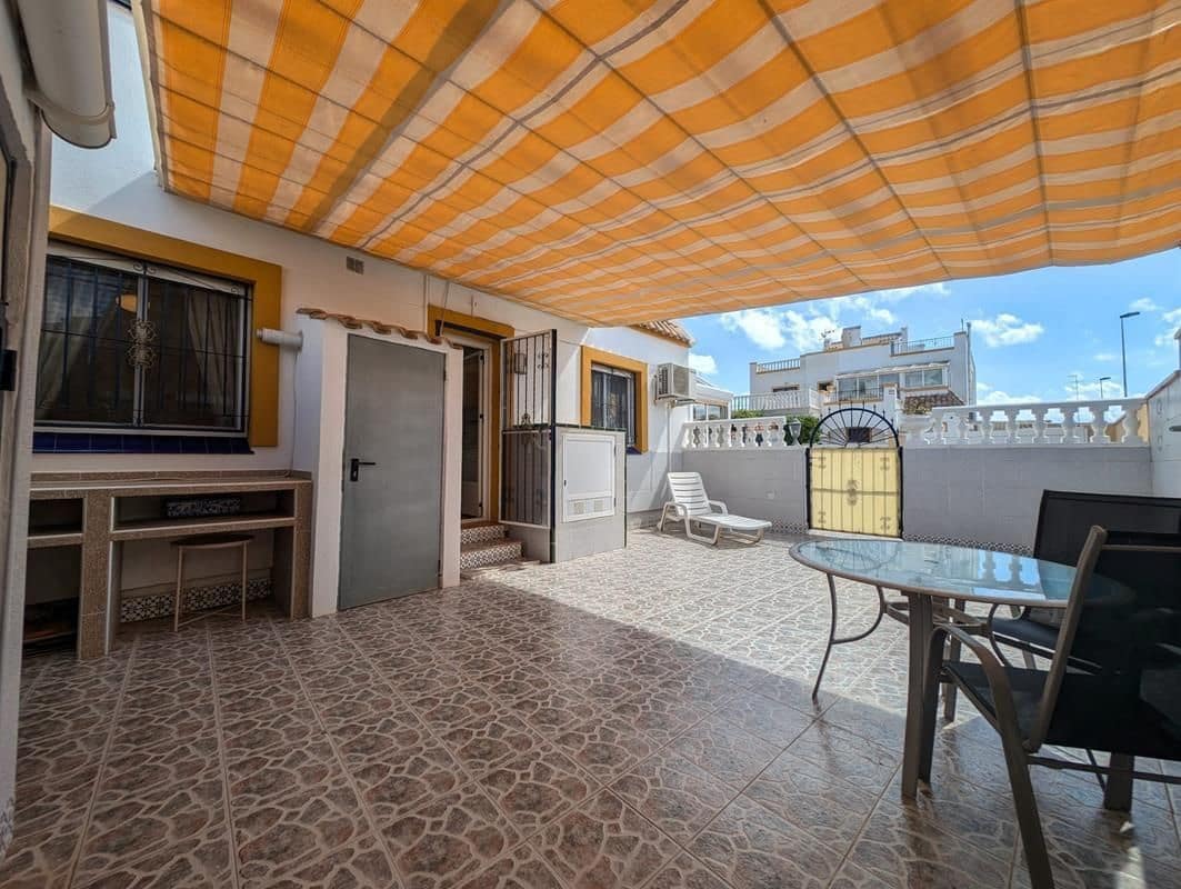 3 Zimmer Doppelhaus zu verkaufen in Torrevieja mit Pool Garage - 249.000 € (Ref: 10094229)
