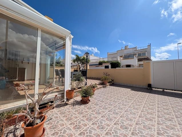 3 Zimmer Doppelhaus zu verkaufen in El Chaparral - La Siesta - La Torreta, Torrevieja mit Pool Garage - 249.000 € (Ref: 10094229)
