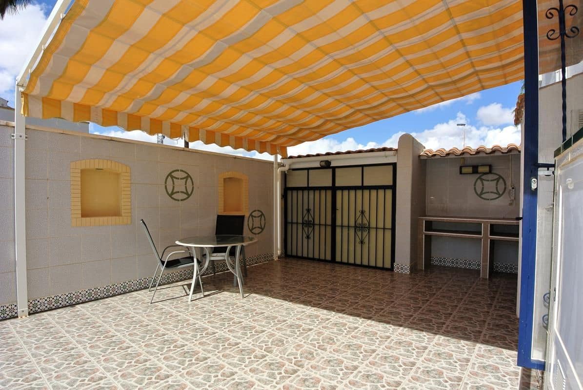 3 Zimmer Doppelhaus zu verkaufen in Torrevieja mit Pool Garage - 249.000 € (Ref: 10094229)