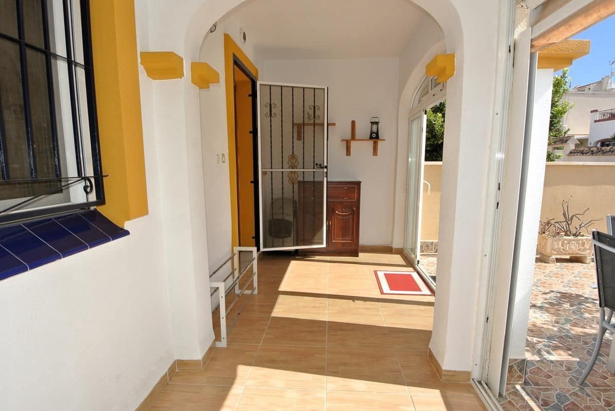 3 Zimmer Doppelhaus zu verkaufen in Torrevieja mit Pool Garage - 249.000 € (Ref: 10094229)