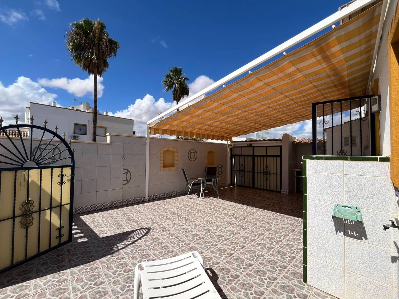 3 Zimmer Doppelhaus zu verkaufen in Torrevieja mit Pool Garage - 249.000 € (Ref: 10094229)