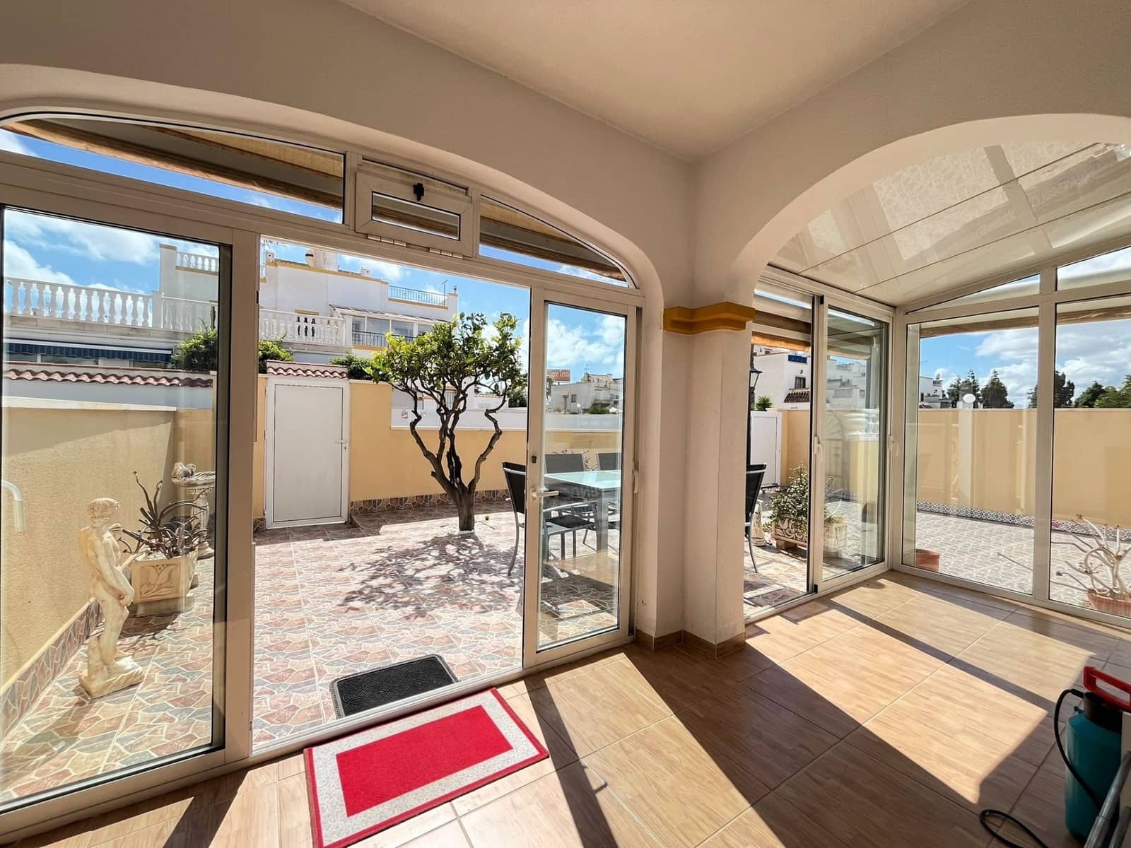 3 Zimmer Doppelhaus zu verkaufen in Torrevieja mit Pool Garage - 249.000 € (Ref: 10094229)