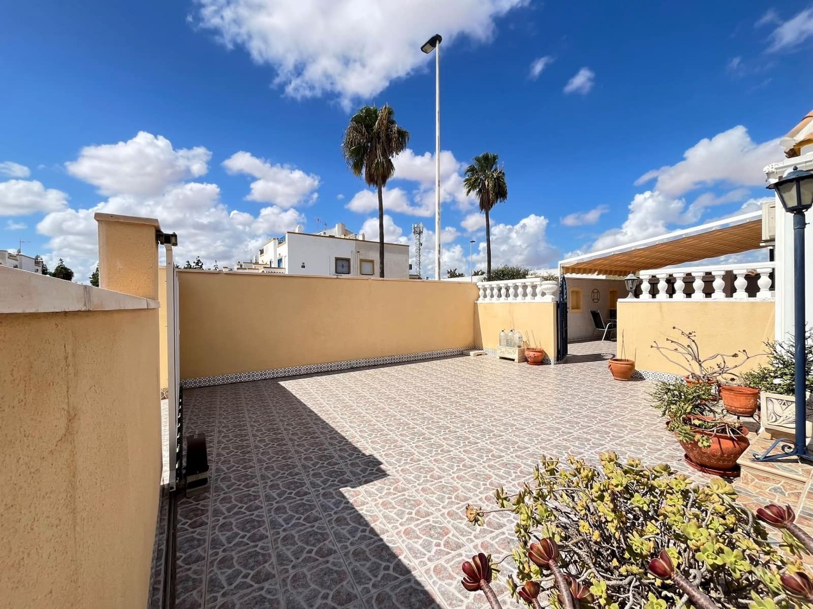 3 Zimmer Doppelhaus zu verkaufen in Torrevieja mit Pool Garage - 249.000 € (Ref: 10094229)