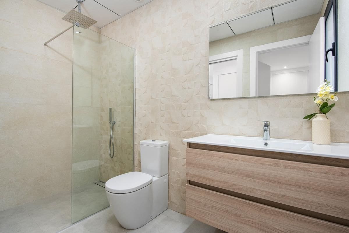 3 bedroom Villa for sale in San Fulgencio with pool garage - € 429,900 (Ref: 6753036)