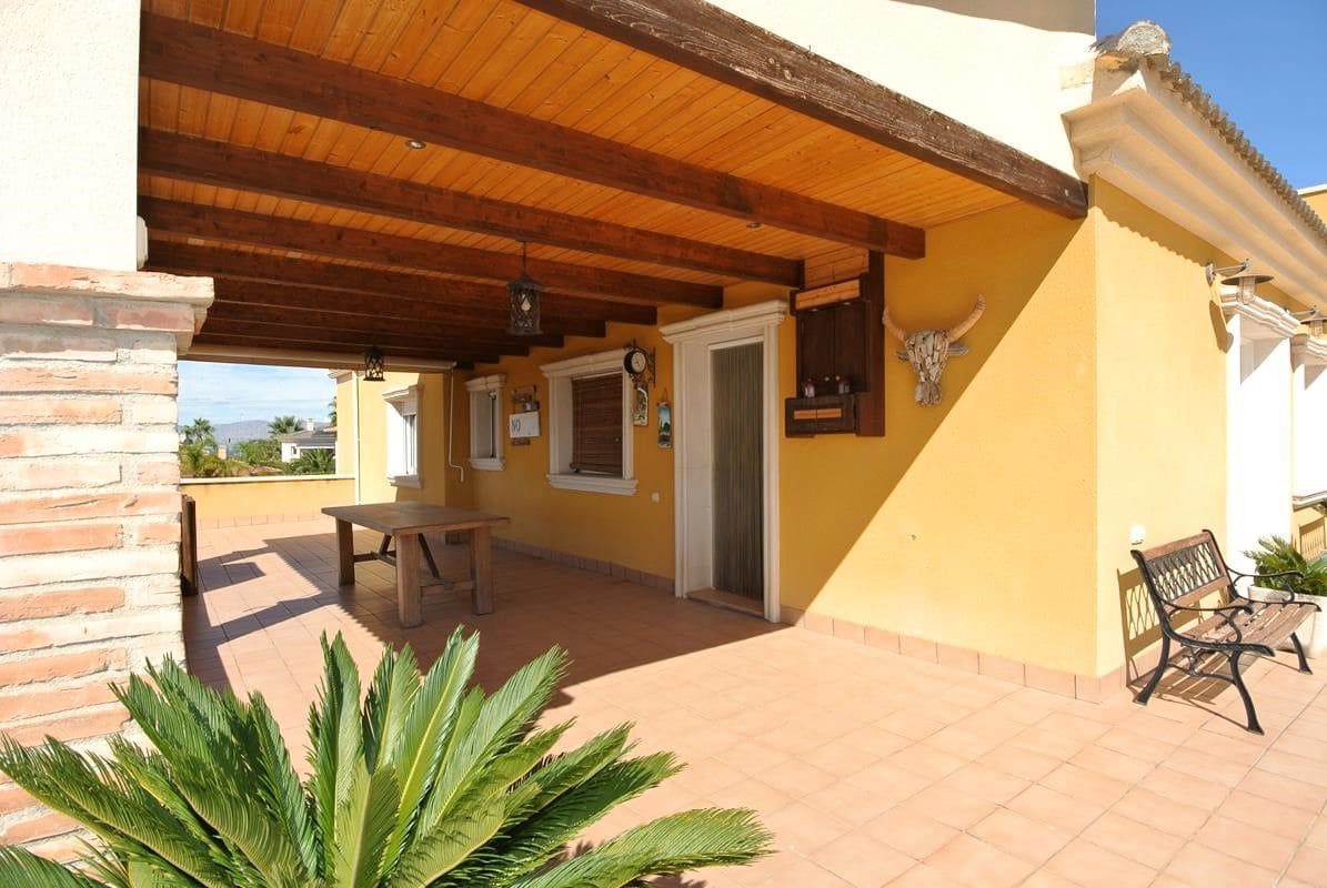 4 soverom Villa til salgs i San Fulgencio med svømmebasseng garasje - € 595 000 (Ref: 7873131)