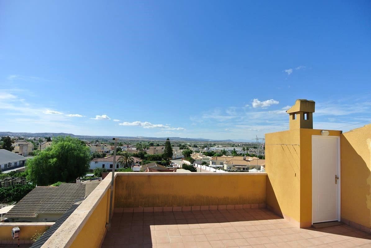 4 soverom Villa til salgs i San Fulgencio med svømmebasseng garasje - € 595 000 (Ref: 7873131)