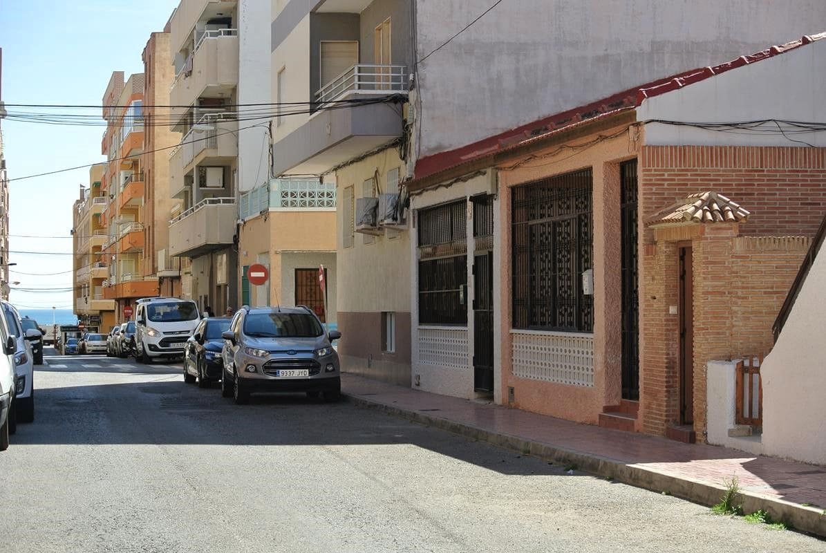 3 soverom Bungalow til salgs i Torrevieja - € 164 900 (Ref: 8165614)