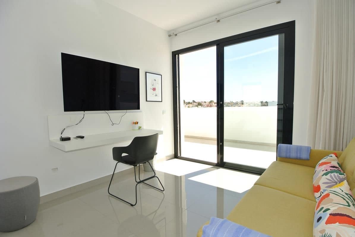 4 soverom Villa til salgs i San Fulgencio med svømmebasseng garasje - € 749 000 (Ref: 8306830)