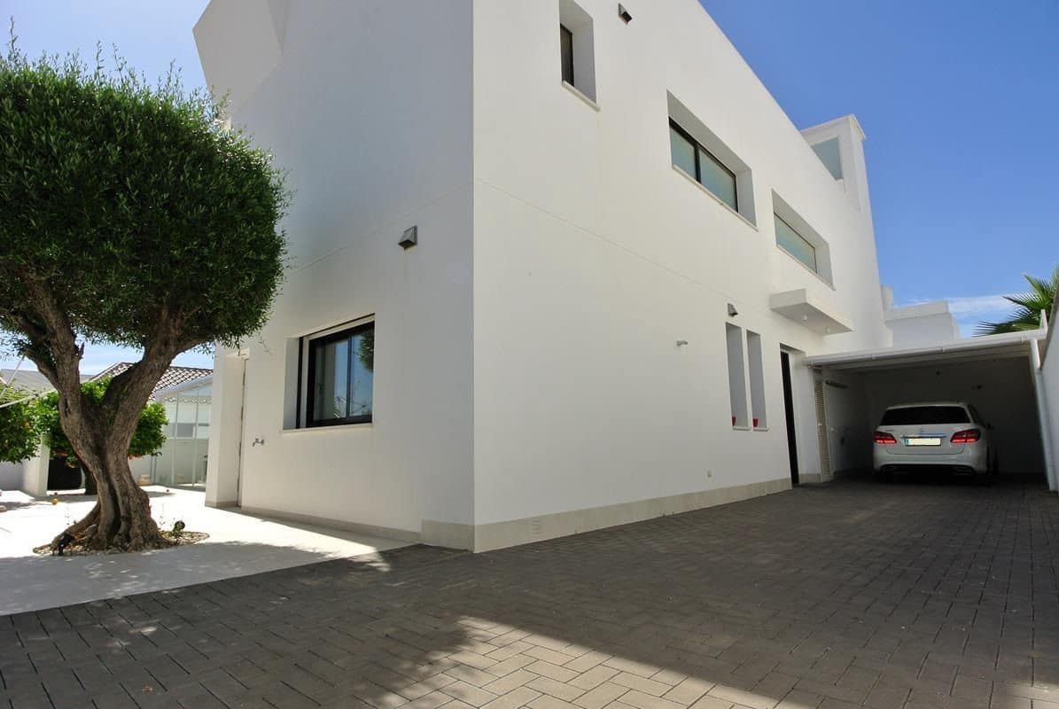 4 soverom Villa til salgs i San Fulgencio med svømmebasseng garasje - € 749 000 (Ref: 8306830)