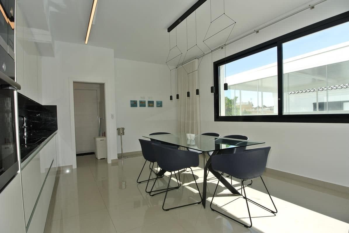 4 soverom Villa til salgs i San Fulgencio med svømmebasseng garasje - € 749 000 (Ref: 8306830)