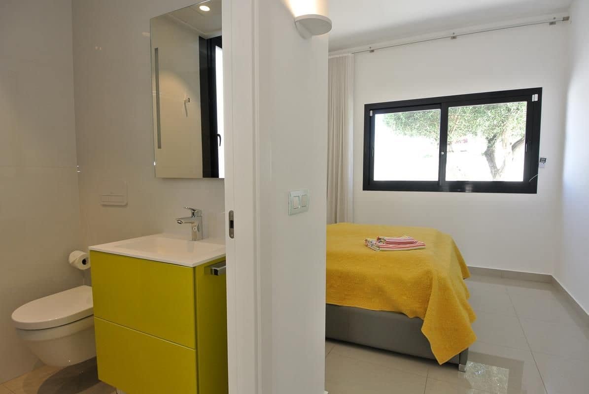 4 soverom Villa til salgs i San Fulgencio med svømmebasseng garasje - € 749 000 (Ref: 8306830)