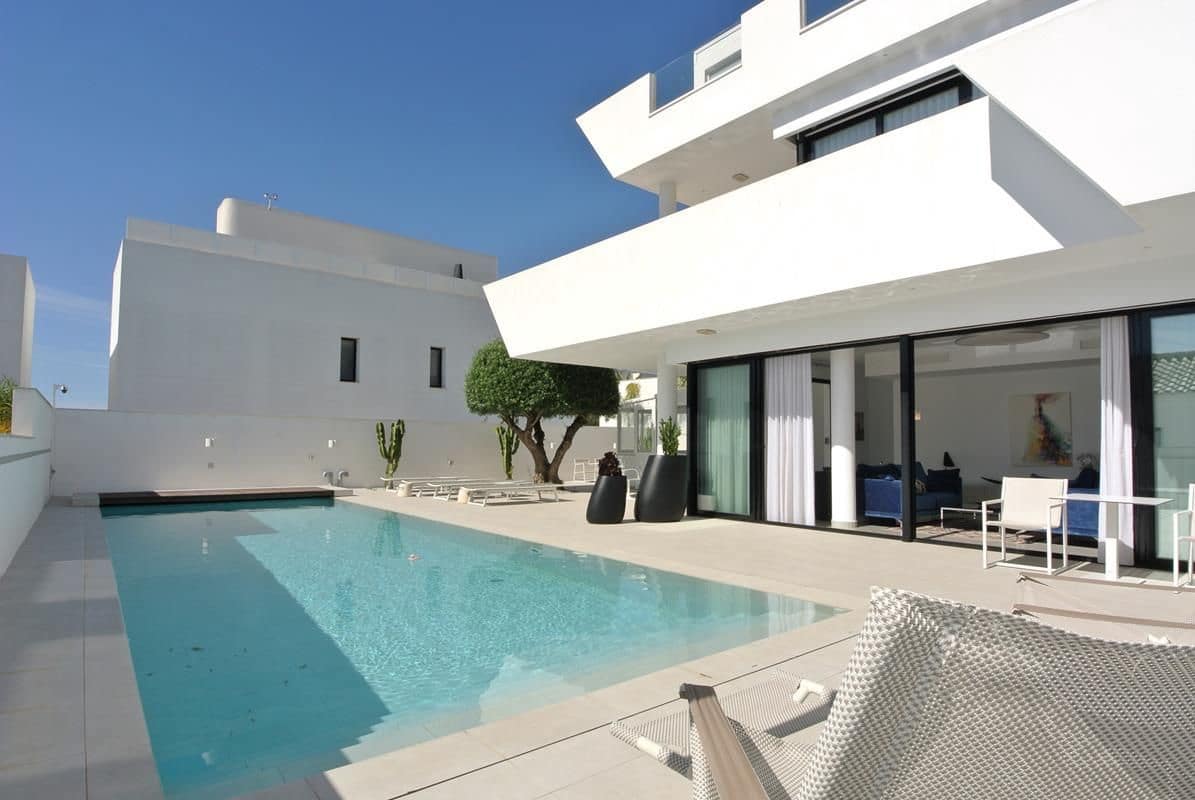 4 soverom Villa til salgs i San Fulgencio med svømmebasseng garasje - € 749 000 (Ref: 8306830)