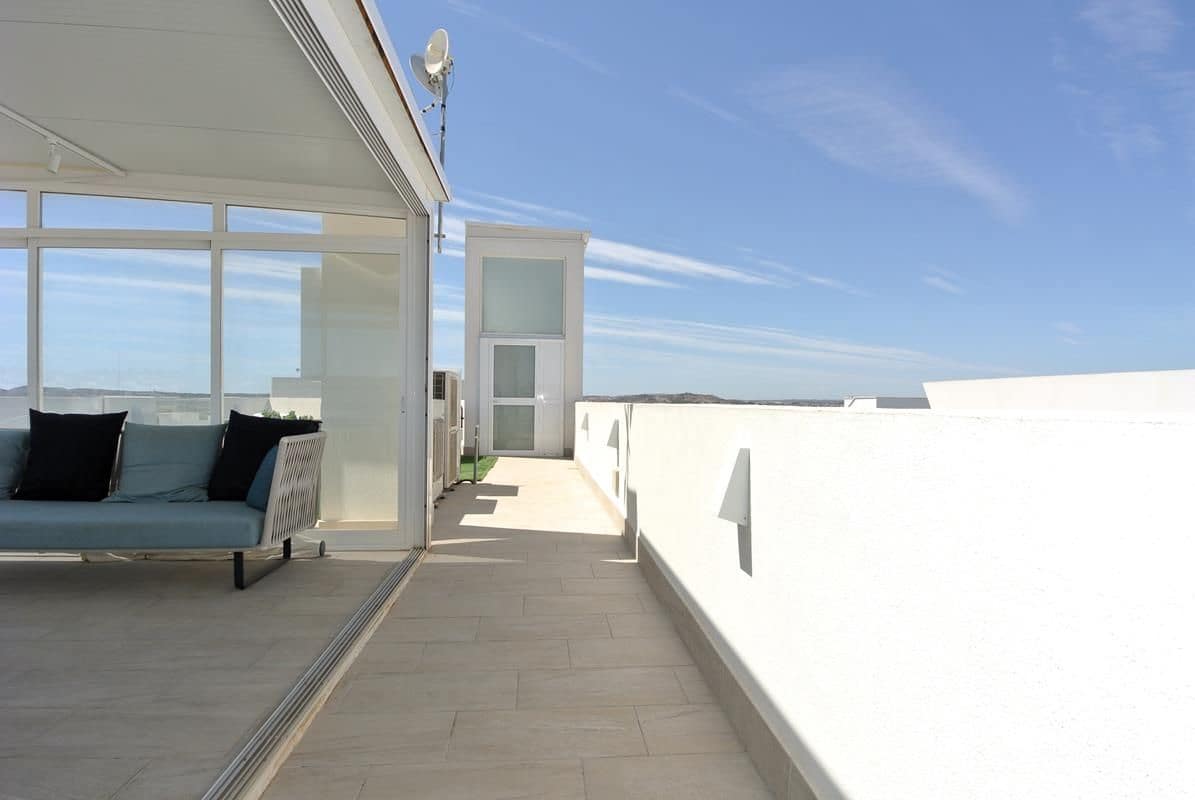 4 soverom Villa til salgs i San Fulgencio med svømmebasseng garasje - € 749 000 (Ref: 8306830)