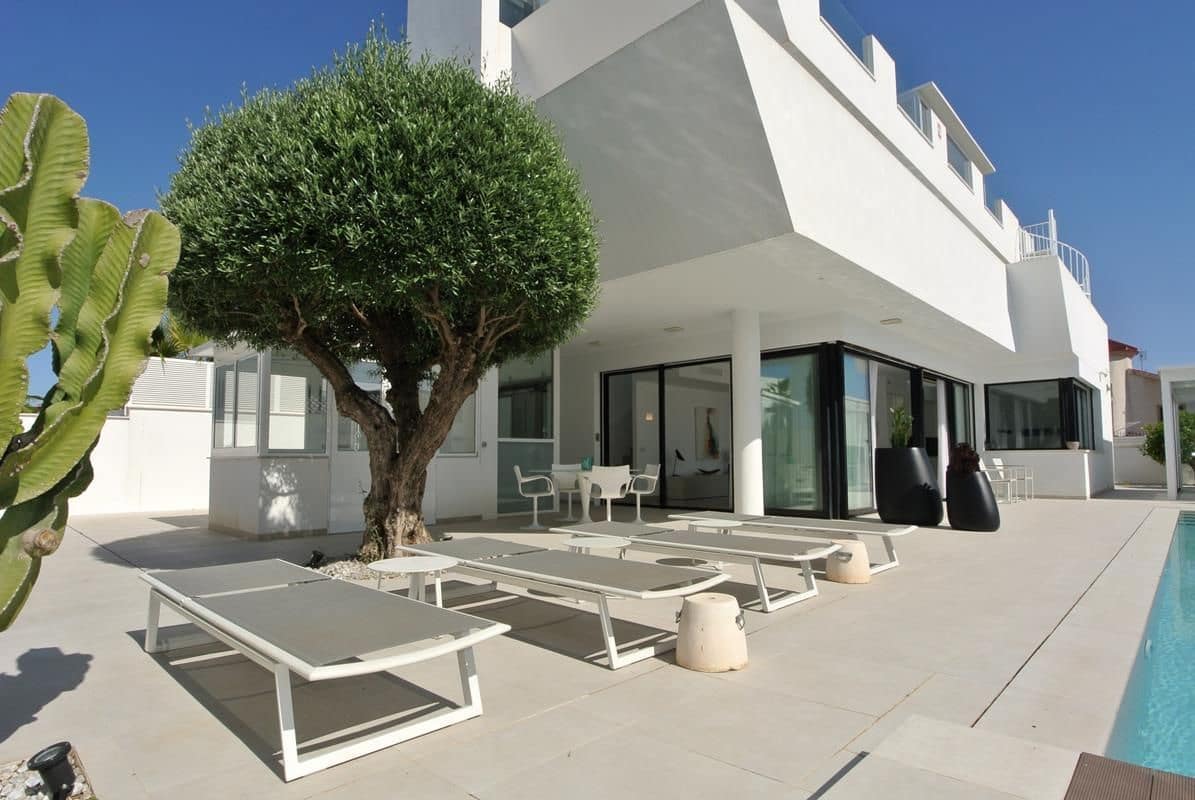 4 soverom Villa til salgs i San Fulgencio med svømmebasseng garasje - € 749 000 (Ref: 8306830)