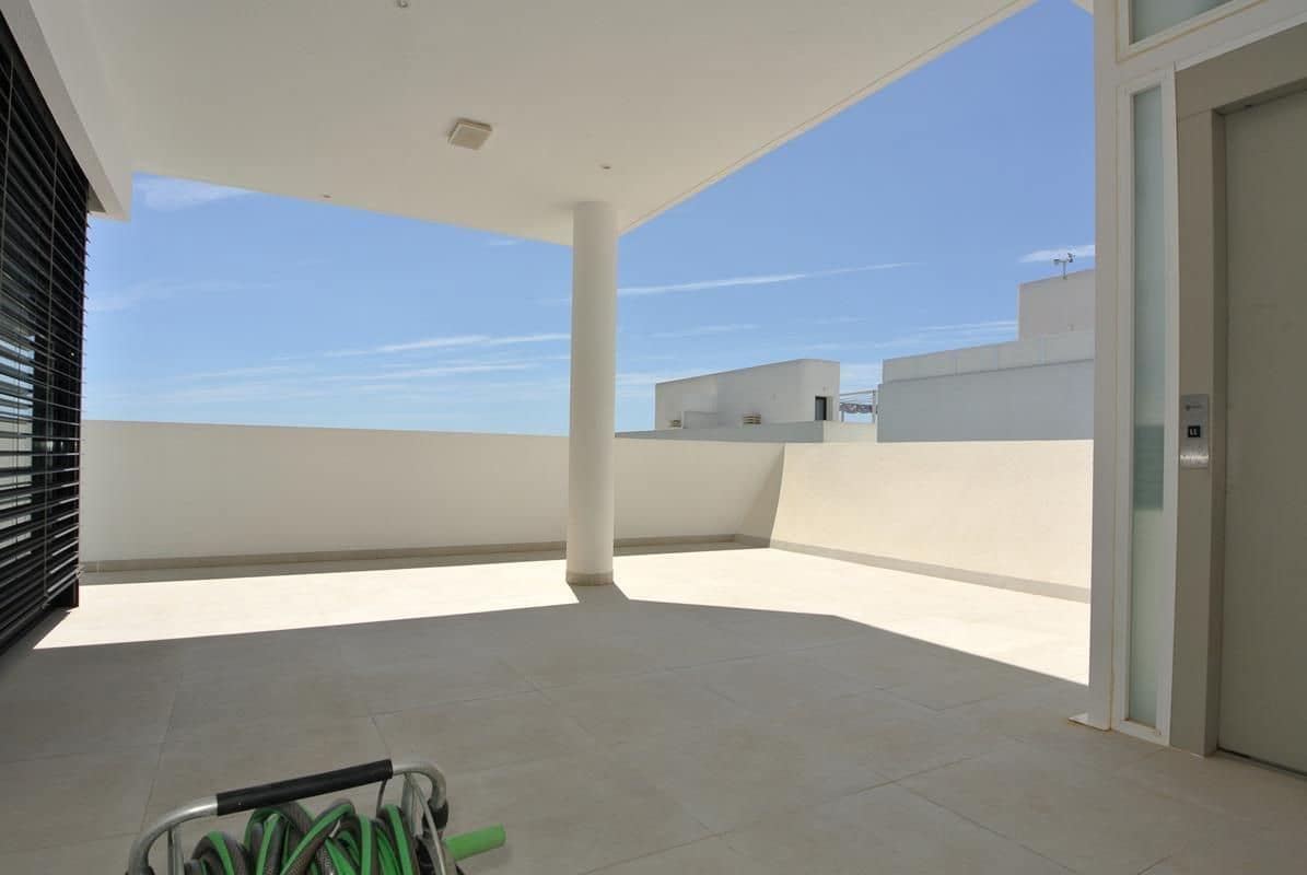 4 soverom Villa til salgs i San Fulgencio med svømmebasseng garasje - € 749 000 (Ref: 8306830)