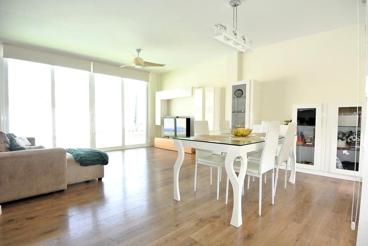 6 makuuhuone Huvila myytävänä paikassa San Fulgencio mukana uima-altaan 
autotalli - 699 000 € (Ref: 8438437)