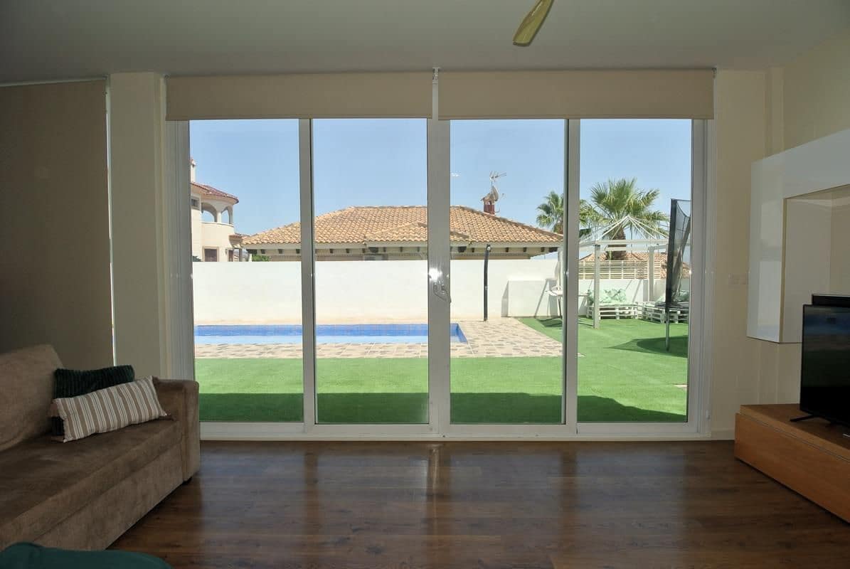 6 makuuhuone Huvila myytävänä paikassa San Fulgencio mukana uima-altaan 
autotalli - 699 000 € (Ref: 8438437)