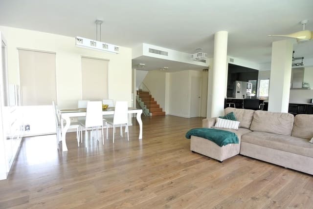 6 bedroom Villa for sale in San Fulgencio with pool garage - € 699,000 (Ref: 8438437)