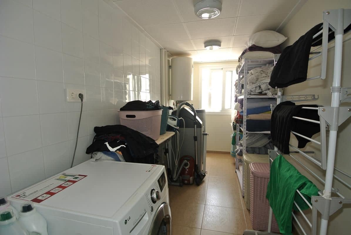 6 makuuhuone Huvila myytävänä paikassa San Fulgencio mukana uima-altaan 
autotalli - 699 000 € (Ref: 8438437)