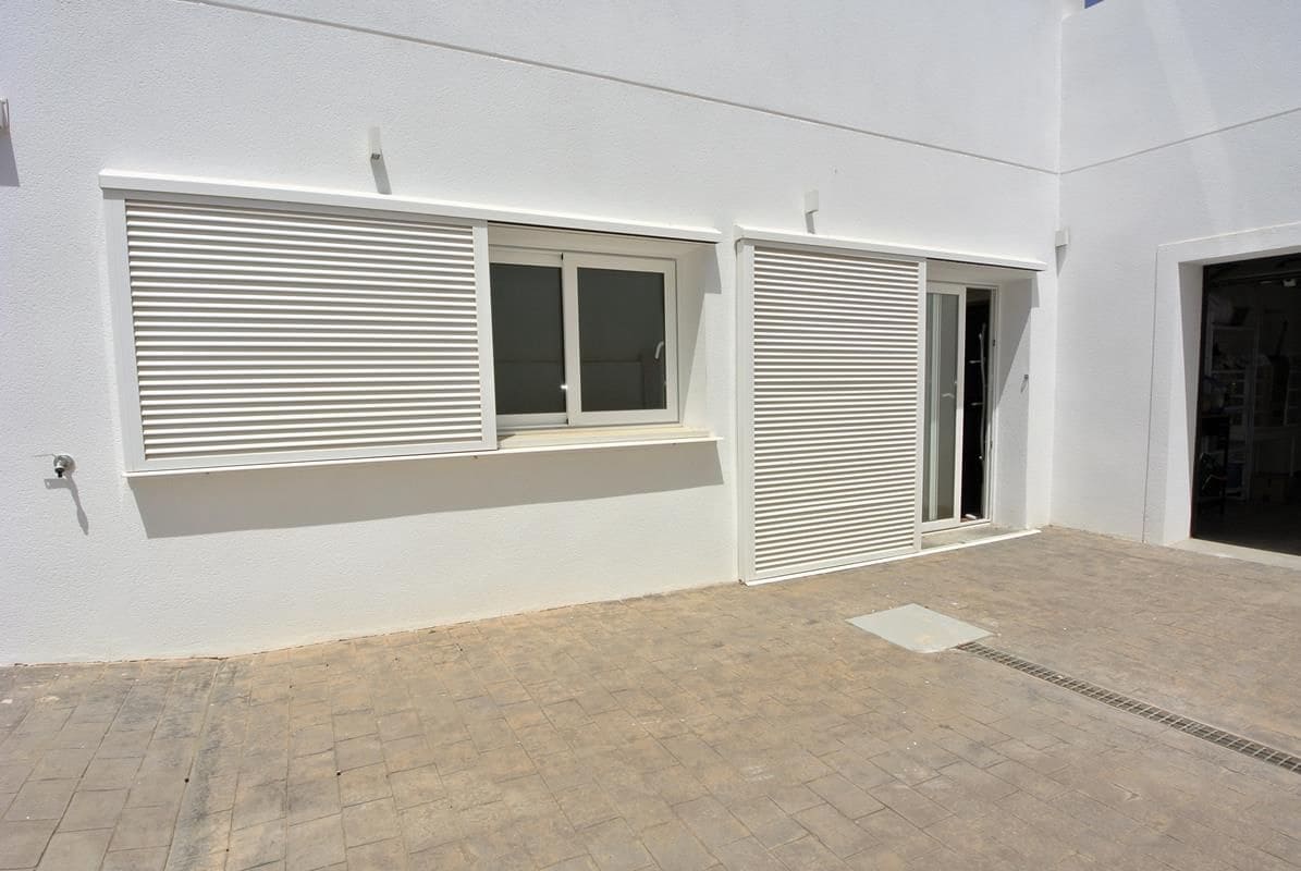 6 makuuhuone Huvila myytävänä paikassa San Fulgencio mukana uima-altaan 
autotalli - 699 000 € (Ref: 8438437)