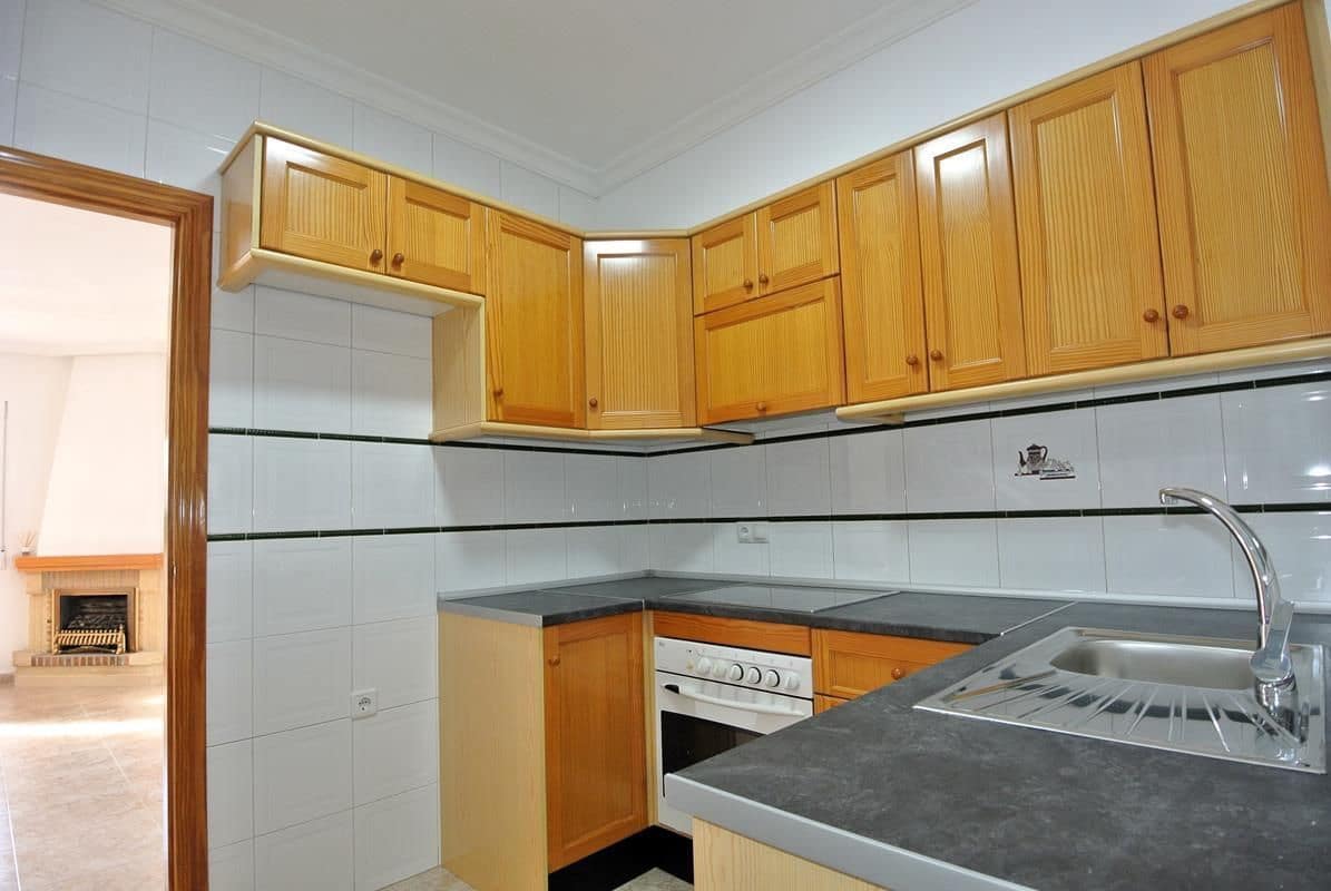 3 bedroom Villa for sale in Algorfa with pool - € 175,000 (Ref: 8741118)