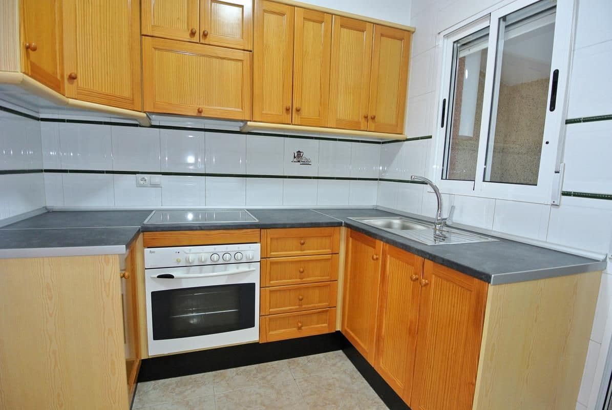 3 bedroom Villa for sale in Algorfa with pool - € 175,000 (Ref: 8741118)