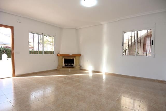 3 makuuhuone Huvila myytävänä paikassa Algorfa mukana uima-altaan - 175 000 € (Ref: 8741118)