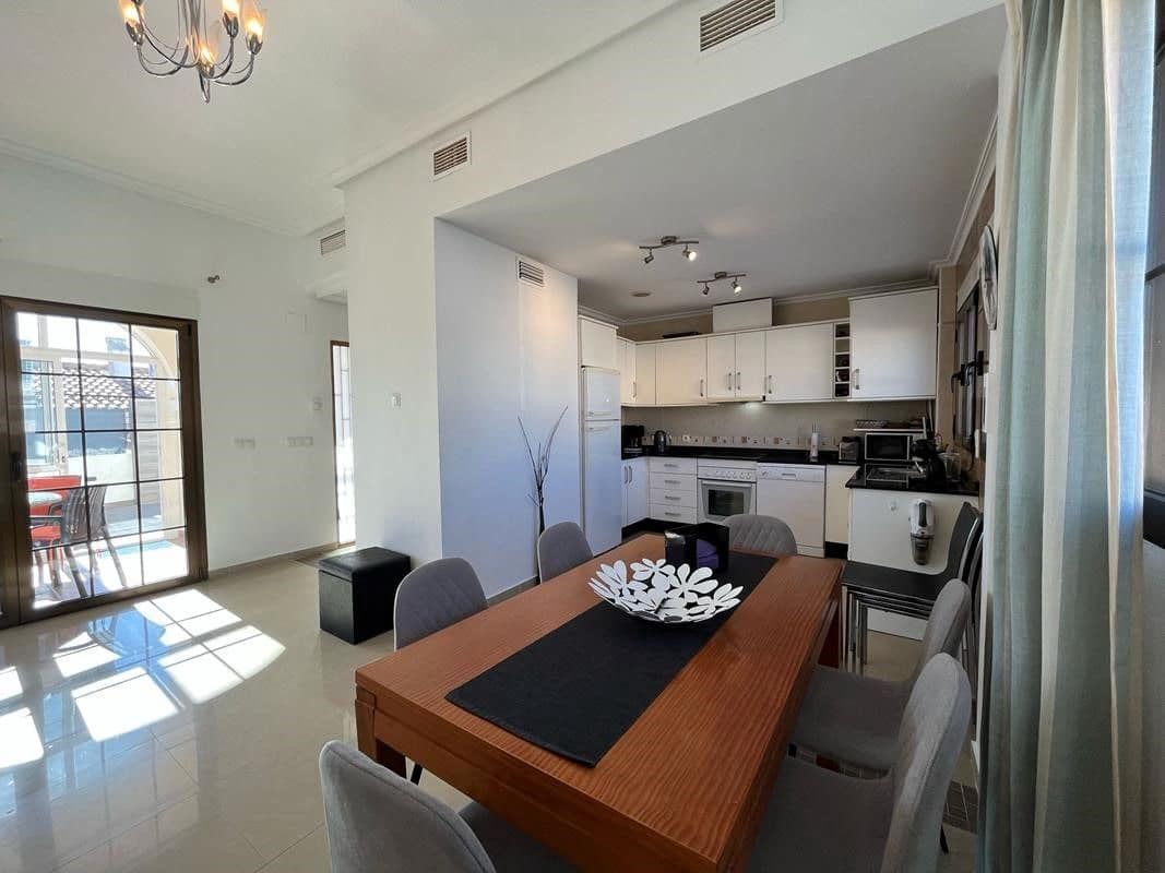 3 soverom Villa til salgs i San Fulgencio med svømmebasseng garasje - € 499 000 (Ref: 8817122)