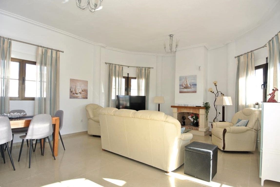 3 soverom Villa til salgs i San Fulgencio med svømmebasseng garasje - € 499 000 (Ref: 8817122)