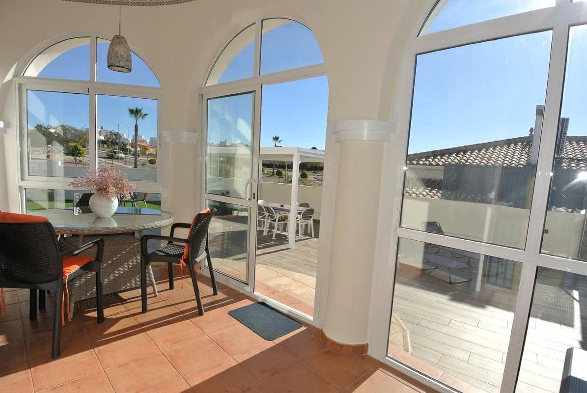 3 soverom Villa til salgs i San Fulgencio med svømmebasseng garasje - € 499 000 (Ref: 8817122)