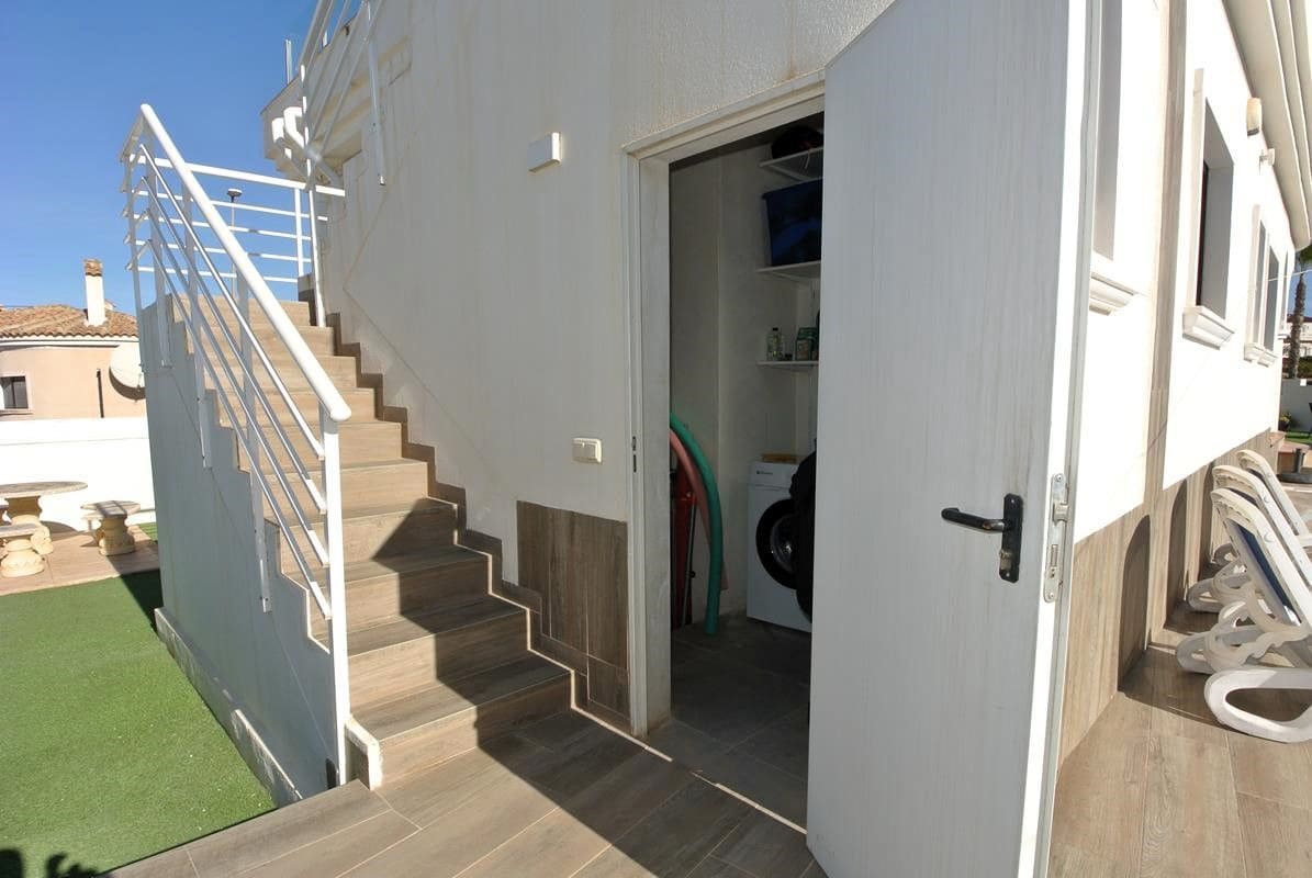3 soverom Villa til salgs i San Fulgencio med svømmebasseng garasje - € 499 000 (Ref: 8817122)