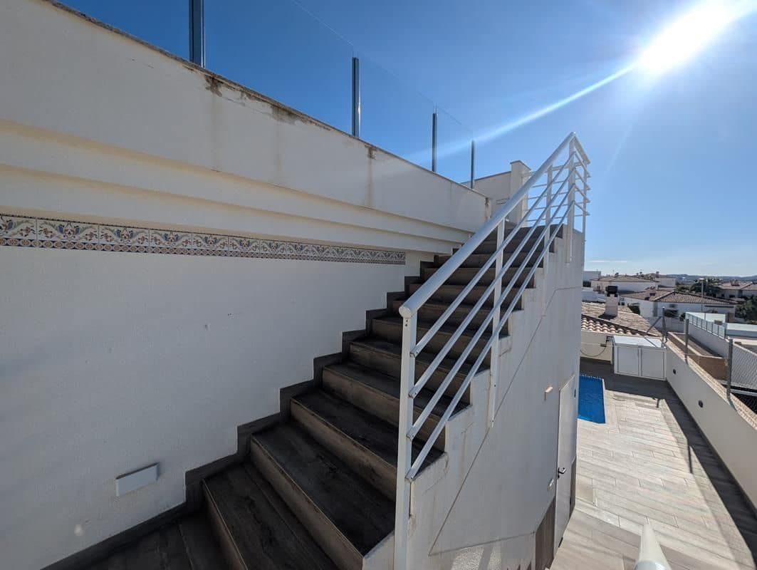 3 soverom Villa til salgs i San Fulgencio med svømmebasseng garasje - € 499 000 (Ref: 8817122)