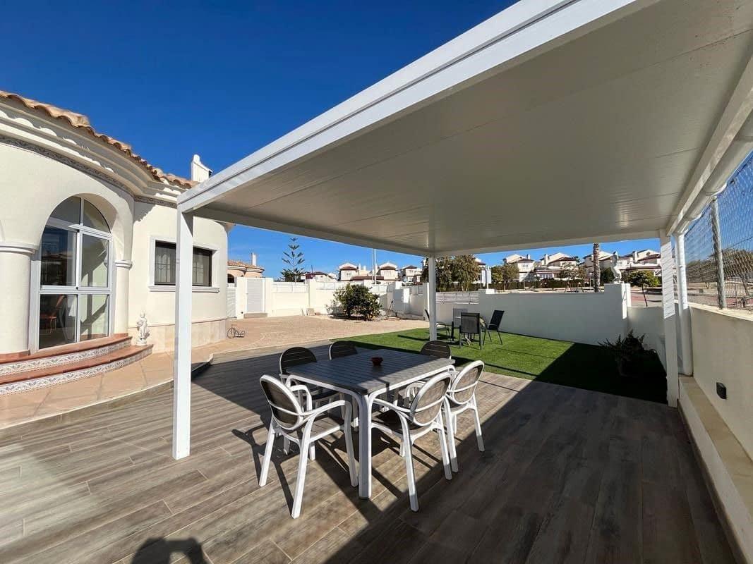 3 soverom Villa til salgs i San Fulgencio med svømmebasseng garasje - € 499 000 (Ref: 8817122)