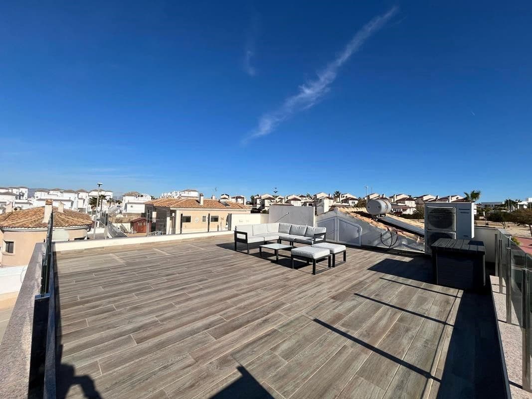 3 soverom Villa til salgs i San Fulgencio med svømmebasseng garasje - € 499 000 (Ref: 8817122)