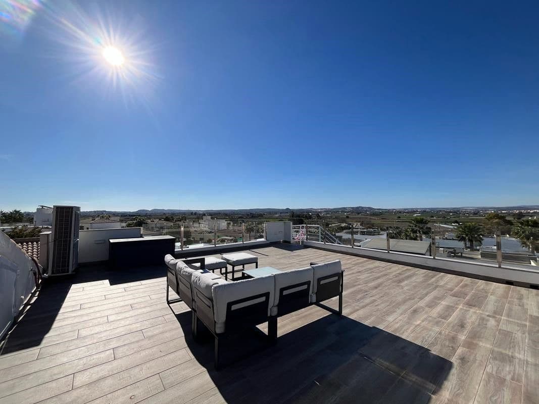 3 soverom Villa til salgs i San Fulgencio med svømmebasseng garasje - € 499 000 (Ref: 8817122)