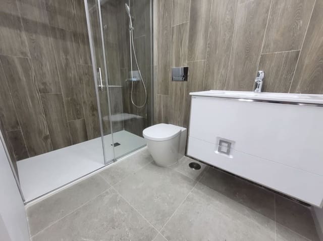 2 chambre Appartement à vendre à Aguas Nuevas, Torrevieja avec piscine garage - 275 900 € (Ref: 8945878)