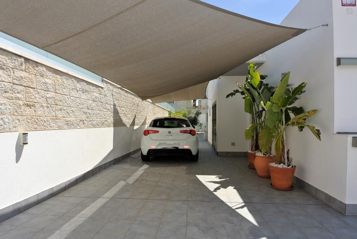 3 camera da letto Villa in vendita in San Fulgencio con piscina garage - 559.900 € (Rif: 8960035)