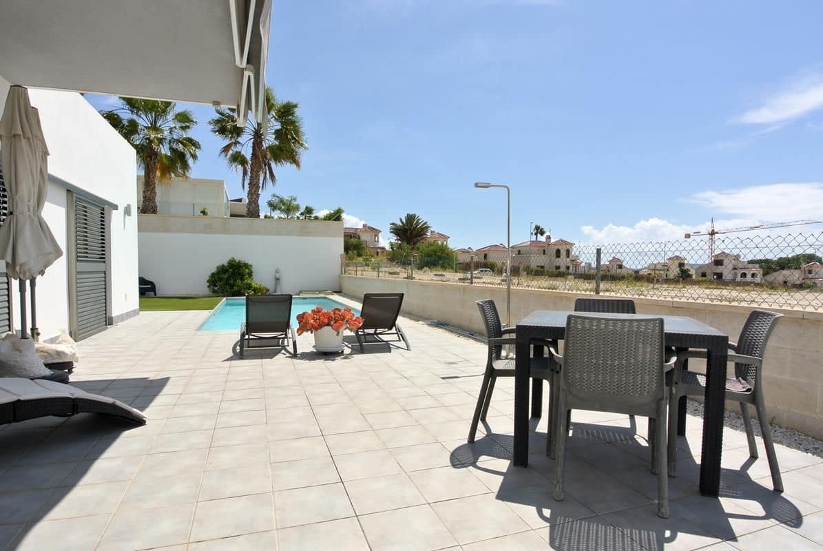 3 camera da letto Villa in vendita in San Fulgencio con piscina garage - 559.900 € (Rif: 8960035)