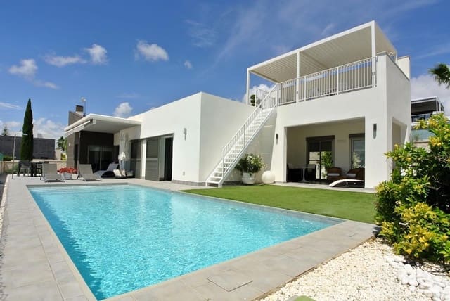 3 camera da letto Villa in vendita in San Fulgencio con piscina garage - 559.900 € (Rif: 8960035)